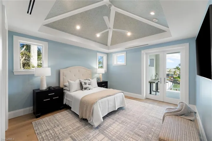 3455 Gin Ln, Naples, Florida 34102