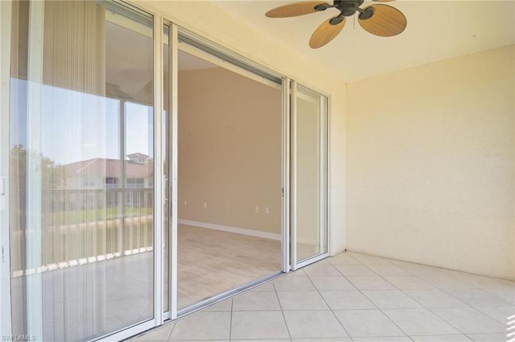 3061  Driftwood  WAY, NAPLES, FL 34109