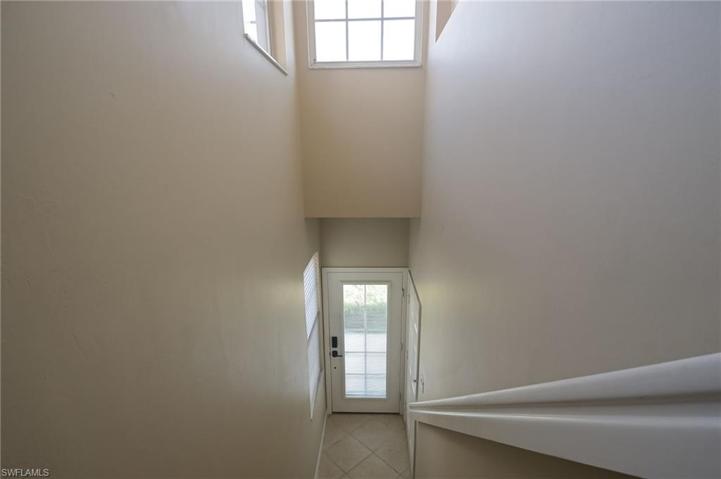 3061  Driftwood  WAY, NAPLES, FL 34109