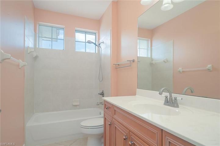 3061  Driftwood  WAY, NAPLES, FL 34109