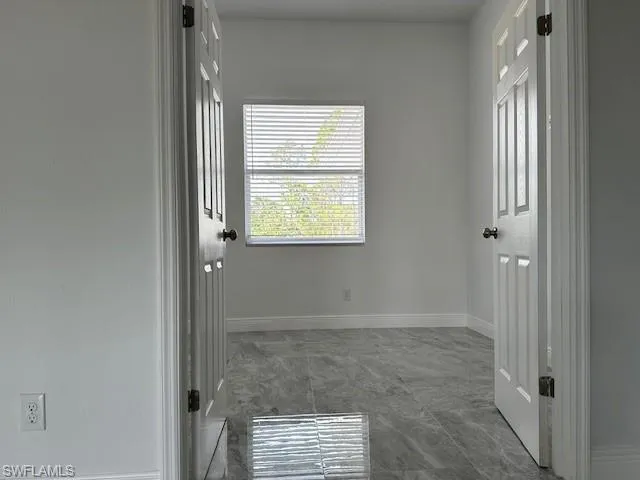 573 S Sherwood Ave, Lehigh Acres Fl 33974