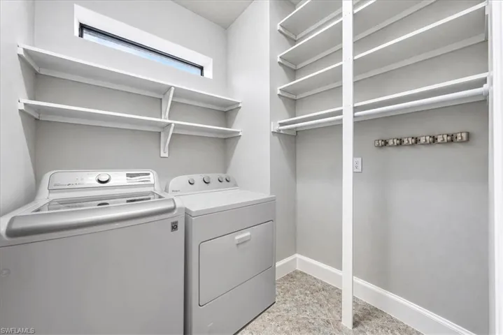 7670 Jacaranda Ln, Naples, Florida 34114