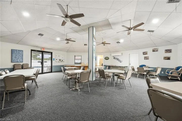 4240 Se 20th Pl 210, Cape Coral, Florida 33904