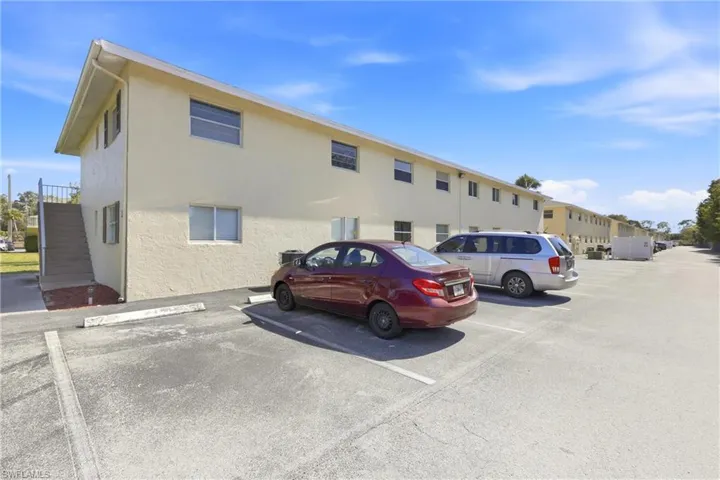 3325  Airport N RD, Naples, FL 34105