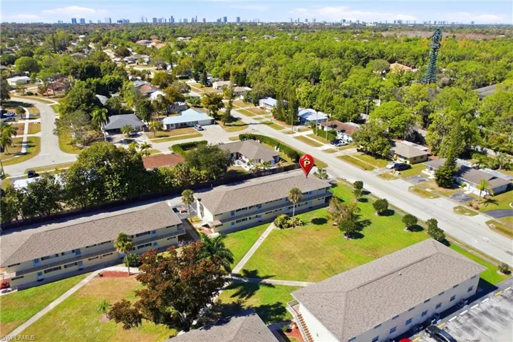 3325  Airport N RD, Naples, FL 34105