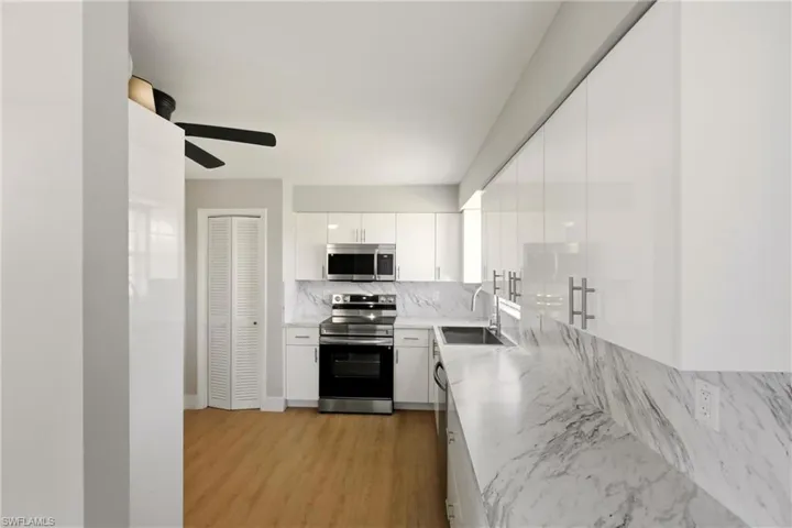 3325  Airport N RD, Naples, FL 34105