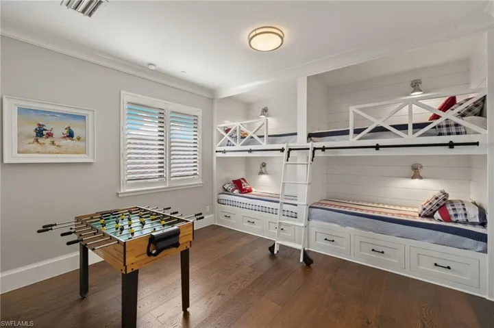 Guest room #2 ensuite