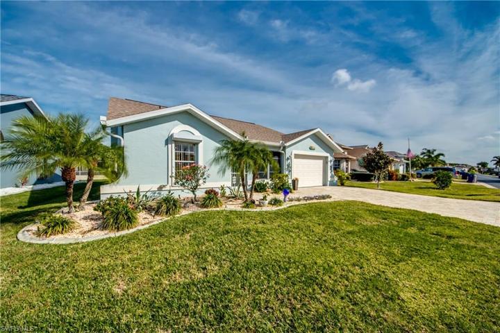 3616  Sabal Springs  BLVD, NORTH FORT MYERS, FL 33917