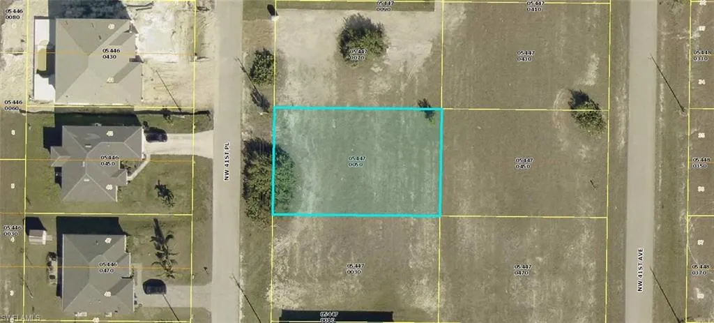 Aerial map of property and surrounding area