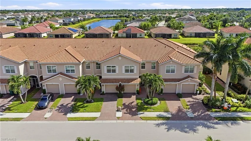 2652 Blossom Way, Naples, Florida 34120