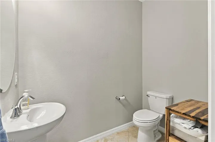 2652 Blossom Way, Naples, Florida 34120