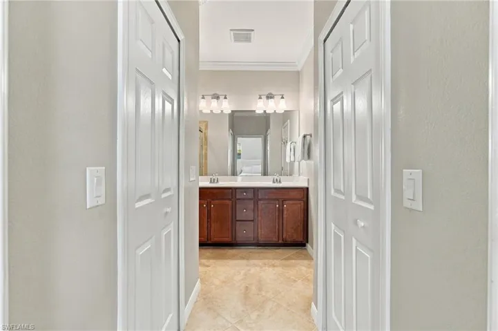2652 Blossom Way, Naples, Florida 34120
