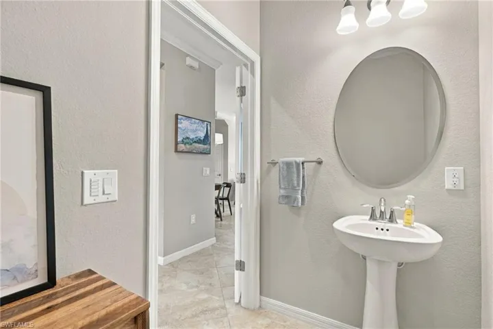 2652 Blossom Way, Naples, Florida 34120