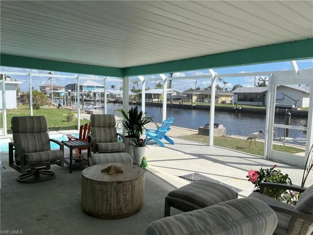 Under Truss Lanai Area