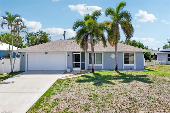 808 SW 14th  PL, Cape Coral, FL 33991