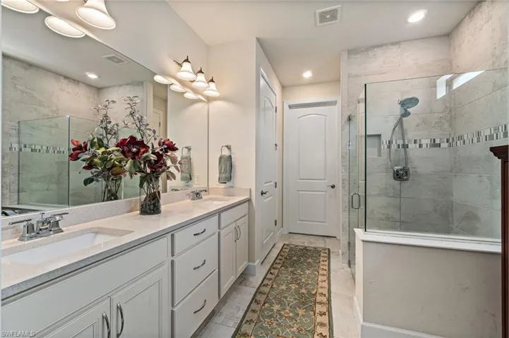 14045 Hawks Eye Ct, Estero, Florida 33928