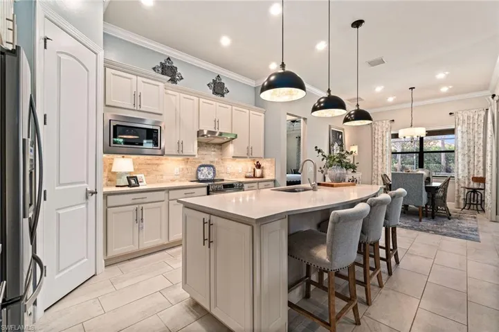 14045 Hawks Eye Ct, Estero, Florida 33928