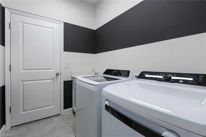 17491 Saddleback Loop, North Fort Myers, Florida 33917