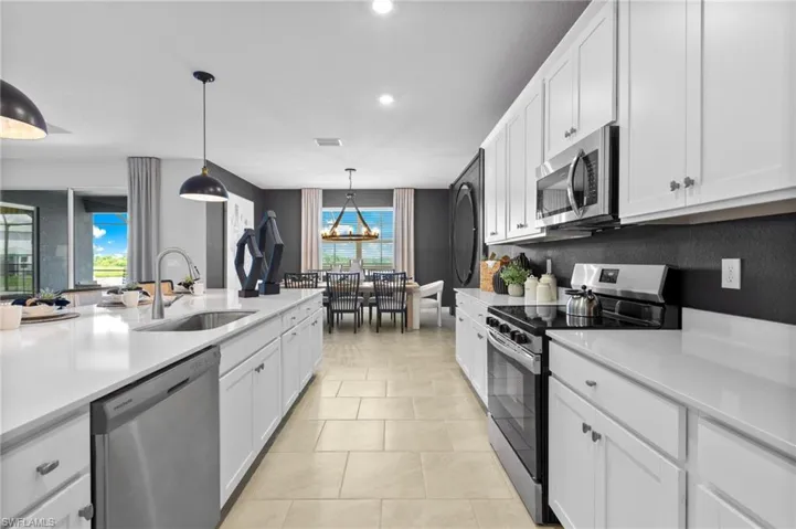 17491 Saddleback Loop, North Fort Myers, Florida 33917