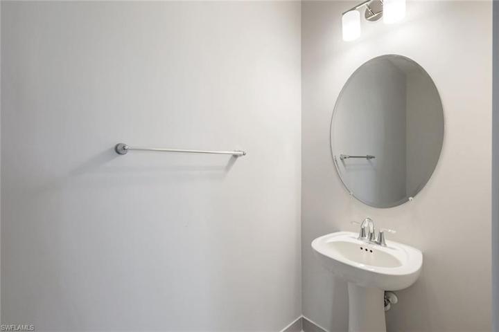 Powder bath
