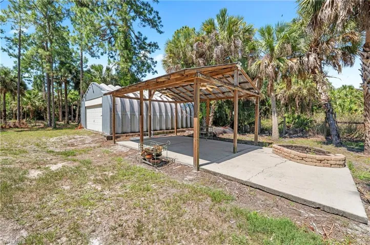 821  22nd SE ST, Naples, FL 34117