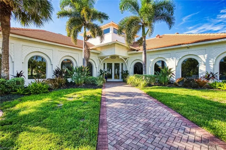 6000__remodeled_clubhouse