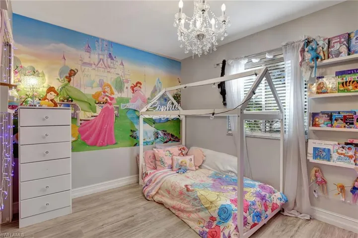 Bedroom & chandelier