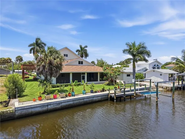 4837 Tarpon Ave, Bonita Springs, Florida 34134