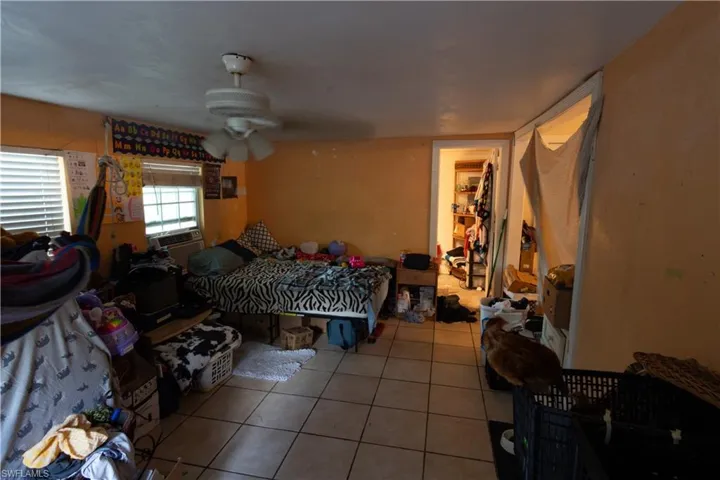3750  Guilford  RD, Naples, FL 34112
