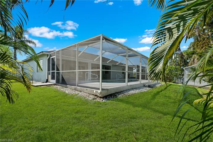 2014 Nw 25th Pl, Cape Coral, Florida 33993