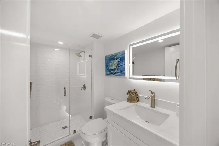 10475  Gulf Shore  DR, Naples, FL 34108