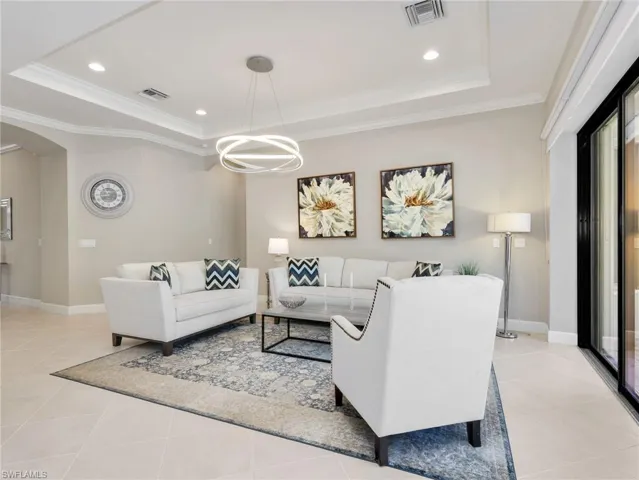 8451 Palacio Ter W, Naples, Florida 34114