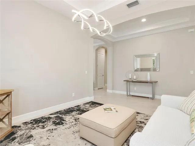 8451 Palacio Ter W, Naples, Florida 34114