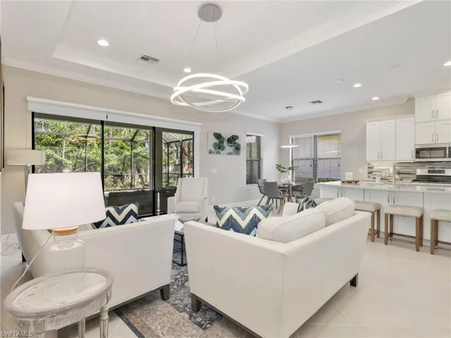 8451 Palacio Ter W, Naples, Florida 34114