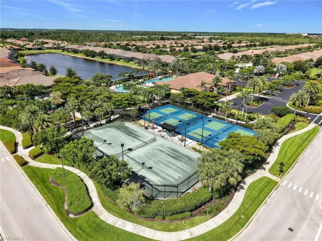 8451 Palacio Ter W, Naples, Florida 34114