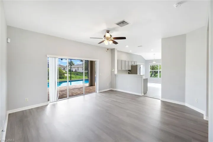 305 Ne 13th Ter, Cape Coral Fl 33909