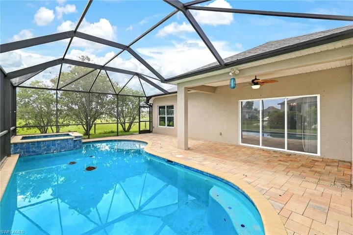 305 Ne 13th Ter, Cape Coral Fl 33909