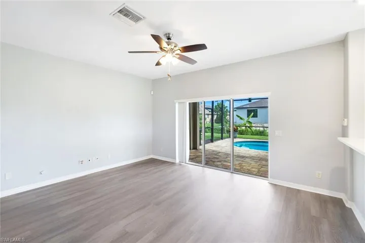 305 Ne 13th Ter, Cape Coral Fl 33909