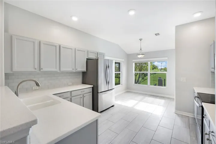 305 Ne 13th Ter, Cape Coral Fl 33909