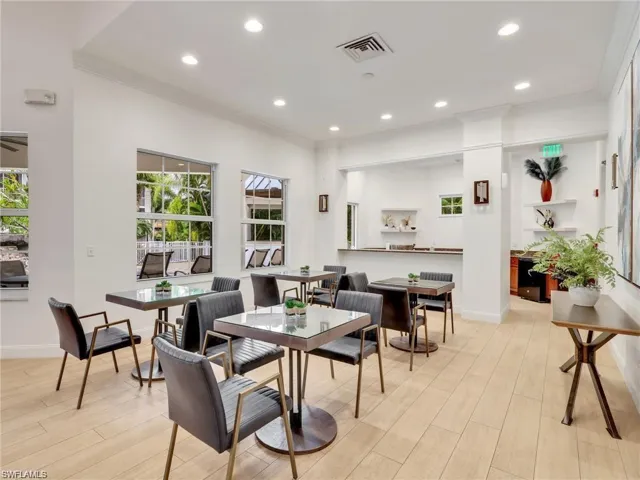 400 Flagship Dr 1104, Naples, Florida 34108