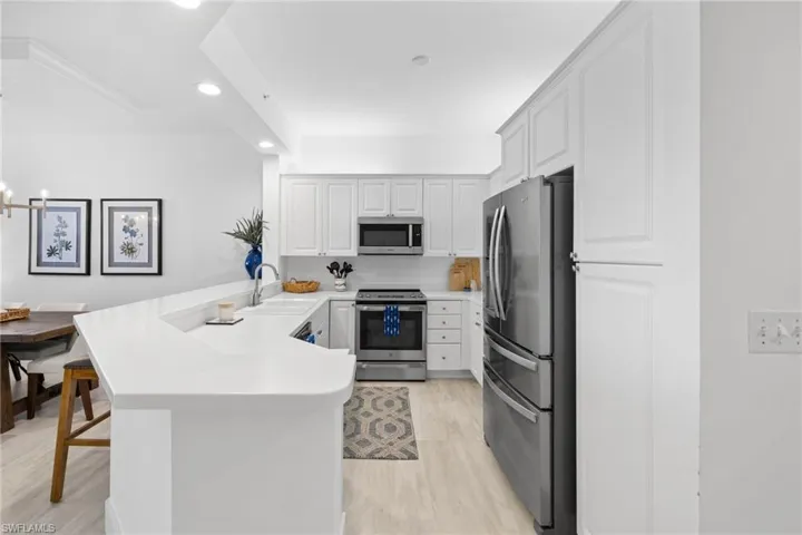 400 Flagship Dr 1104, Naples, Florida 34108