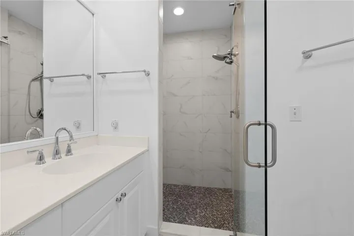 400 Flagship Dr 1104, Naples, Florida 34108