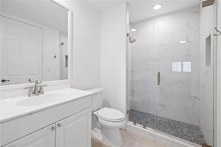 400 Flagship Dr 1104, Naples, Florida 34108