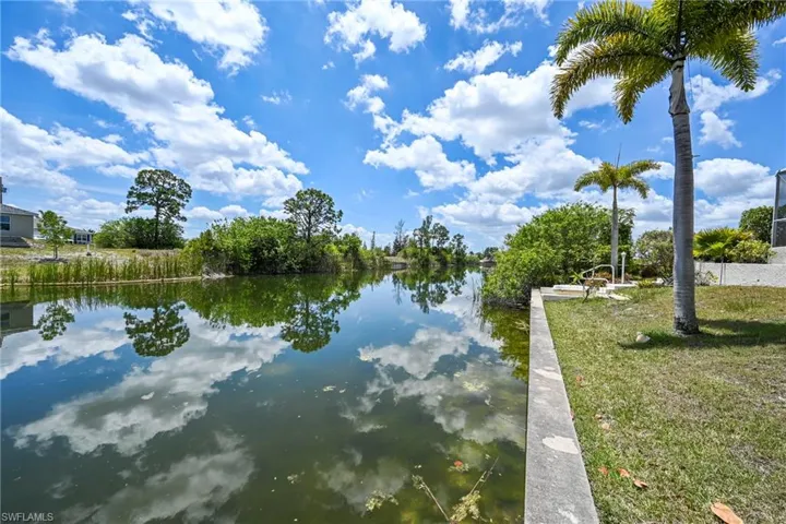 2017 5th Pl, Cape Coral, Florida 33909