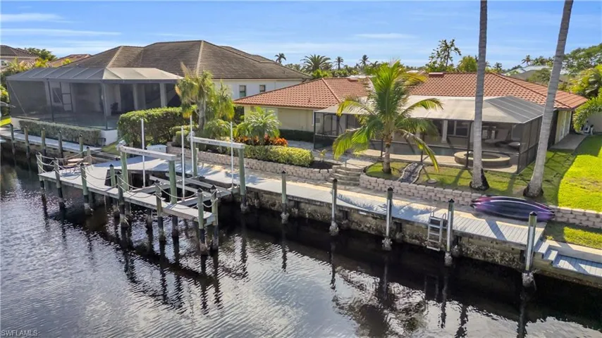 16,000 lb boat lift