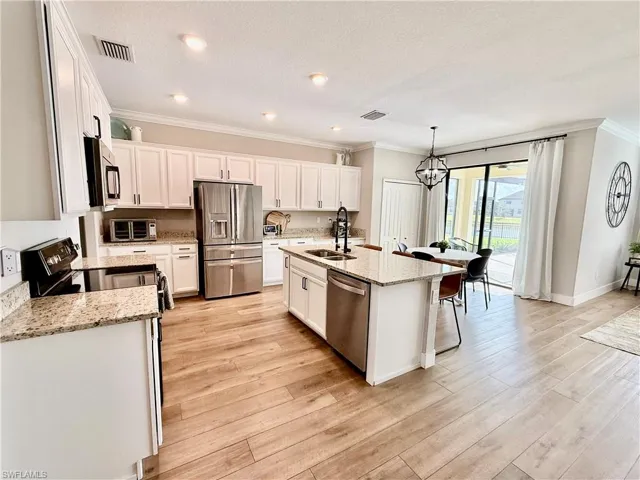 3302 Pasadena Ct, Fort Myers, Florida 33905