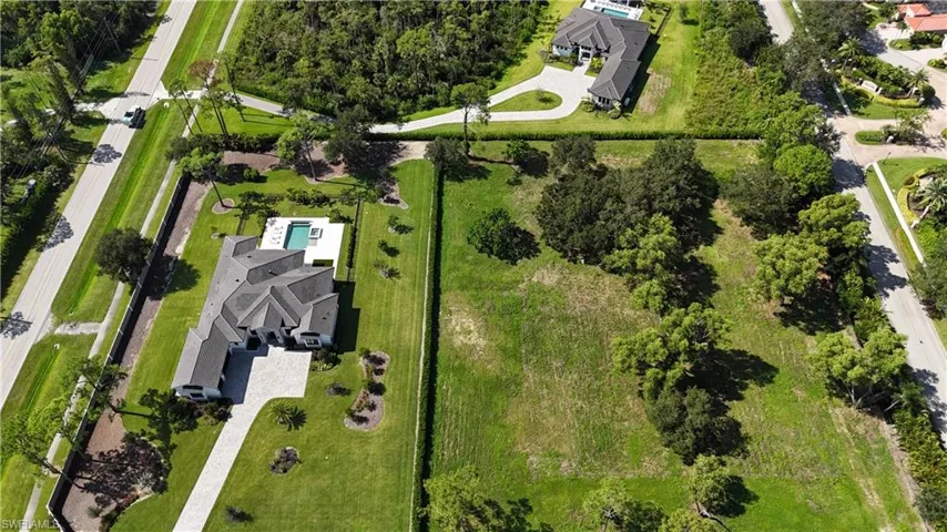 5458 Cherry Wood Dr, Naples, Florida 34119