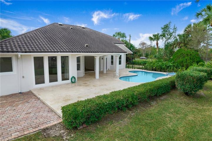 2591 White BLVD, NAPLES FL 34117