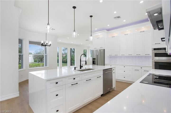 2591 White BLVD, NAPLES FL 34117