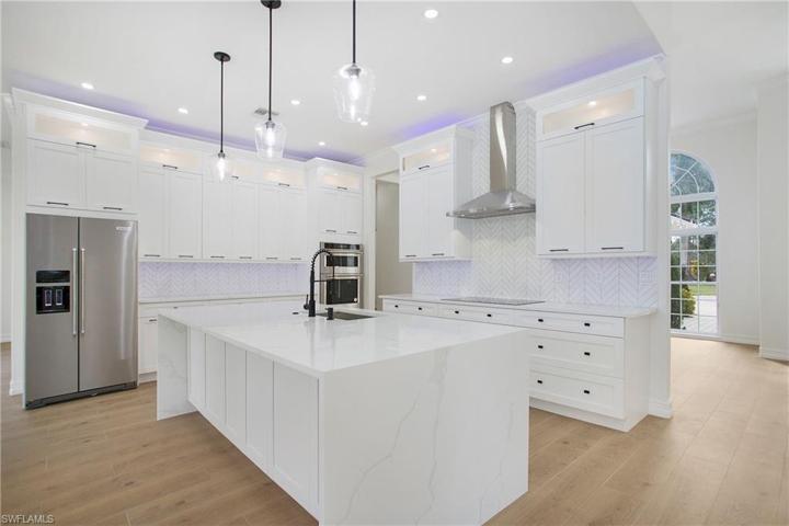 2591 White BLVD, NAPLES FL 34117